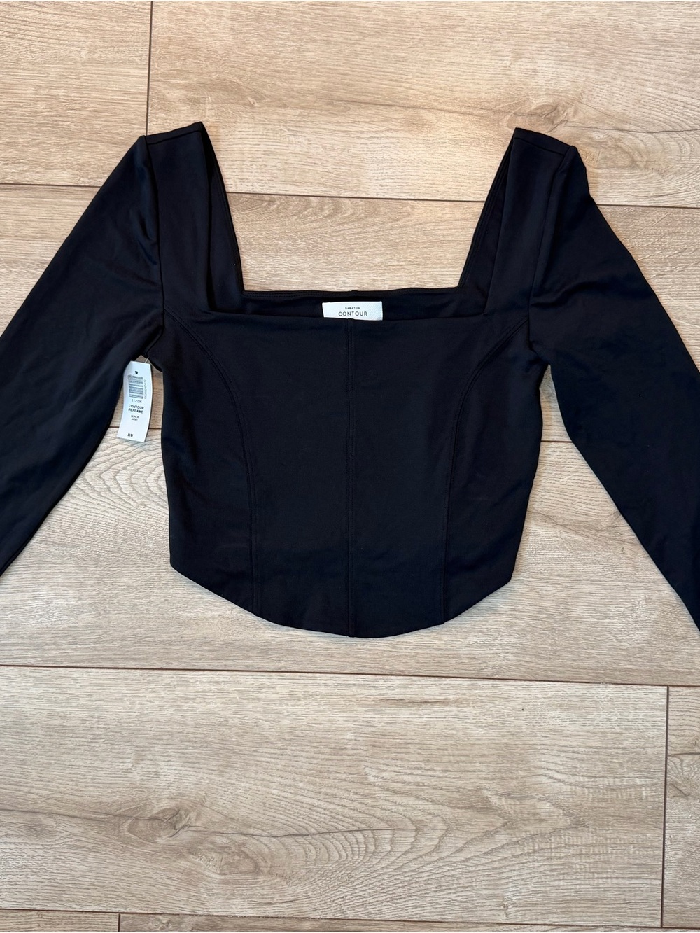 Aritzia Babaton Contour Black Square-Neck Crop Top